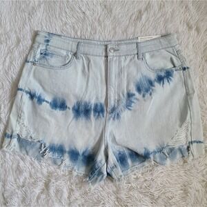 American Eagle Light Wash Highest Rise Denim Mom Short NWT Size 16